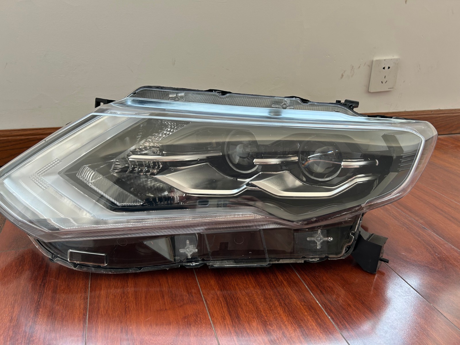 23�� �ղ��濥 ��ǰ���